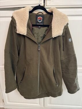 1 Madison Olive Green Lined Zip Hoodie. Fall Cabincore. Size XL.